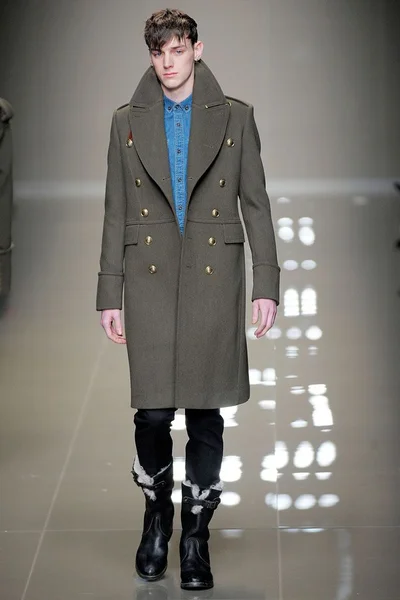 Look 2